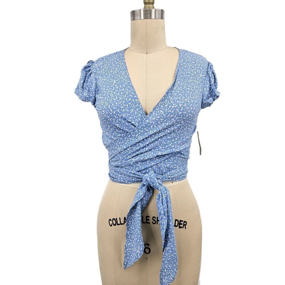New Flynn Skye Thats a Wrap Crop Top Womens M Light Blue White Dots Rayon Tie
